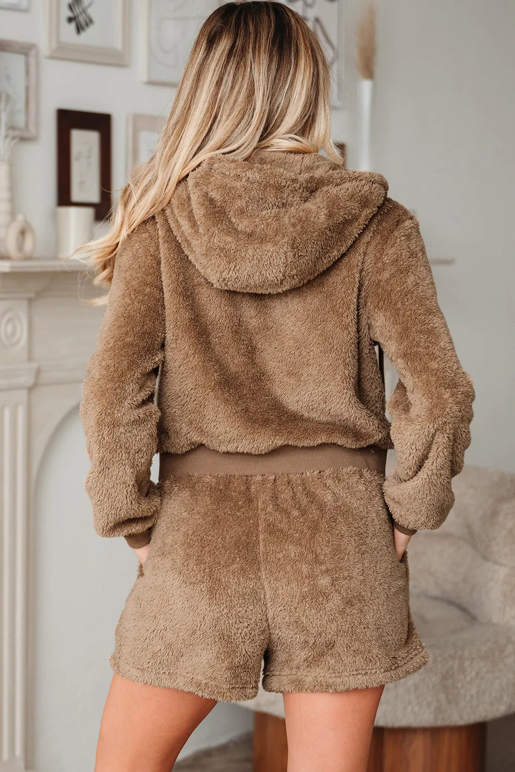 Dames Teddy Lounge Set Zacht en Warm met Kap en Korte Broek