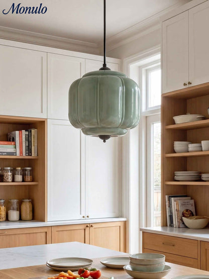 Vintage Kroonluchter met Crèmekleurige Glazen Kappen – Hanglamp in Retro-Stijl voor Eetkamer & Woonkamer