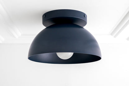 Minimalistische Plafondlamp Dome voor Compacte Ruimtes – Opbouwspot Beschikbaar in Meerdere Kleuren