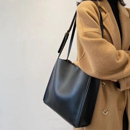 Leren Schoudertas Boxy Model met Dunne Schouderband