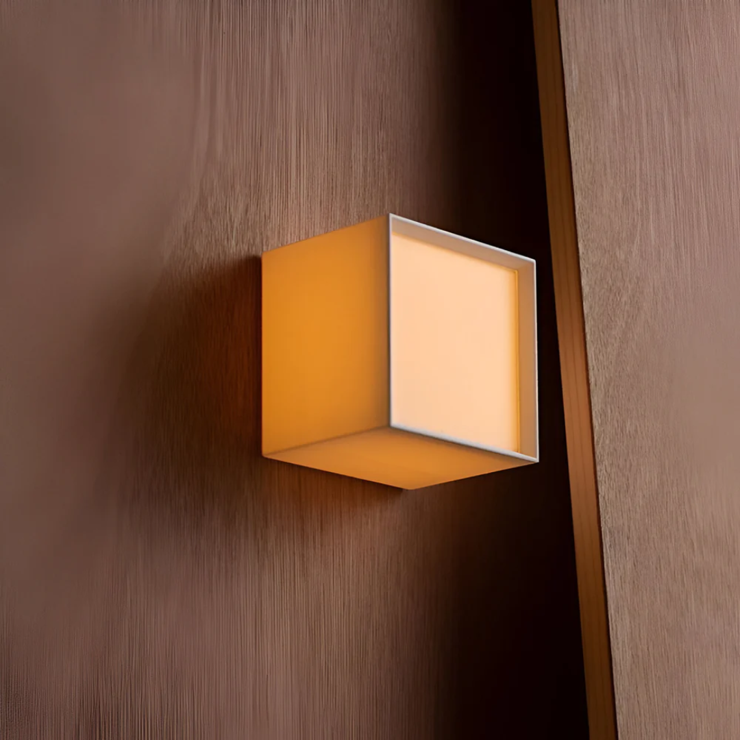 Wandlamp met Minimalistisch Design en Natuurlijke Stoffen Kap — Zachte Sfeerverlichting