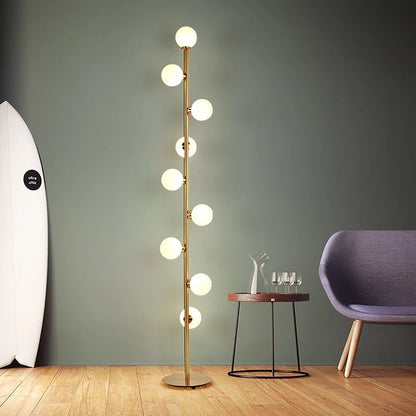 Scandinavische Minimalistische Staande Lamp Met Glazen Bollen En Warm Licht