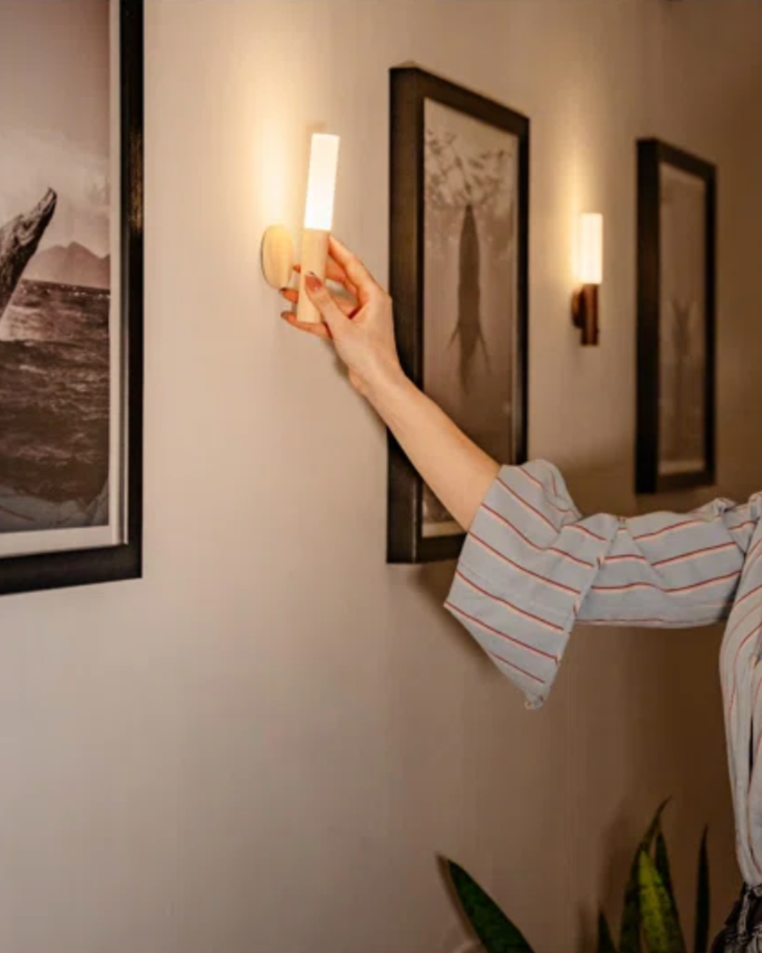 Oplaadbare Houten Wandlamp met Bewegingssensor – Dimbaar LED Nachtlampje voor Hal Gang Slaapkamer