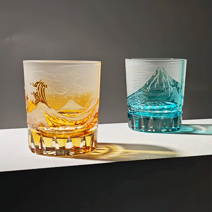 Handgeslepen Japans Whiskyglas met Fuji Golfmotief – Kristal Geschenkset met Houten Doos