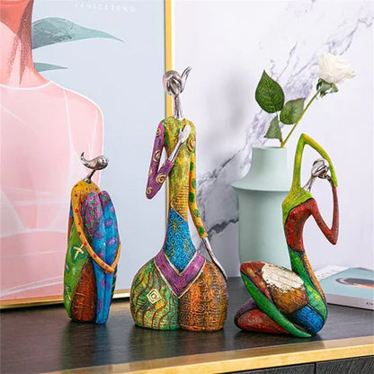 Handgemaakte Abstracte Vrouwenbeelden in Felle Kleuren – Elegante Harsen Sculpturen voor Woonkamer, Slaapkamer & Werkplek | Moderne Kunstdecoratie | Expressieve Interieurobjecten | Cadeau voor Kunstliefhebbers