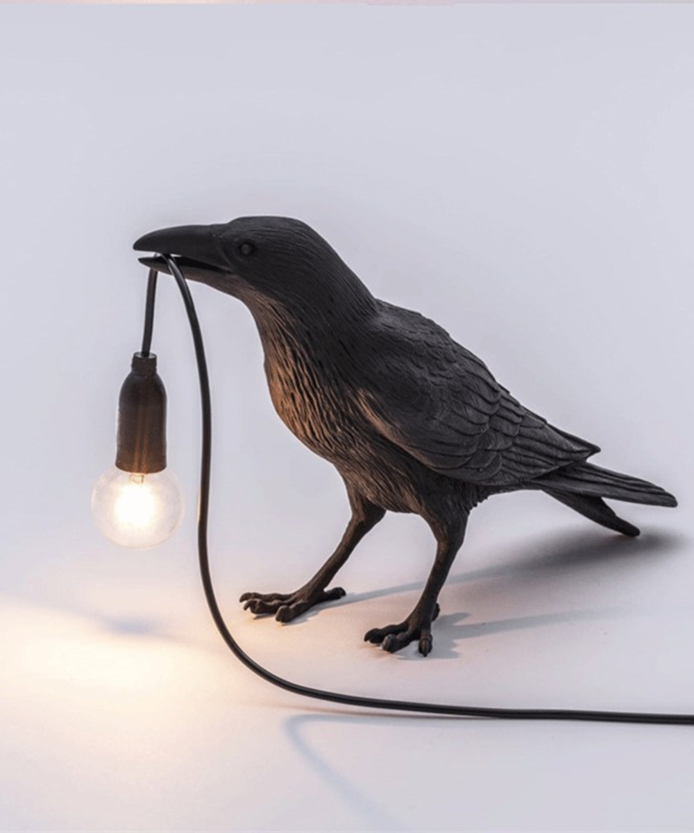 Decoratieve Vogellamp Raaf met Gloeilamp in Snavel Zwart Wit Staand Kunsthars Tafellamp Sfeervol Woonkamer Slaapkamer Kantoor Origineel Sculptuurontwerp