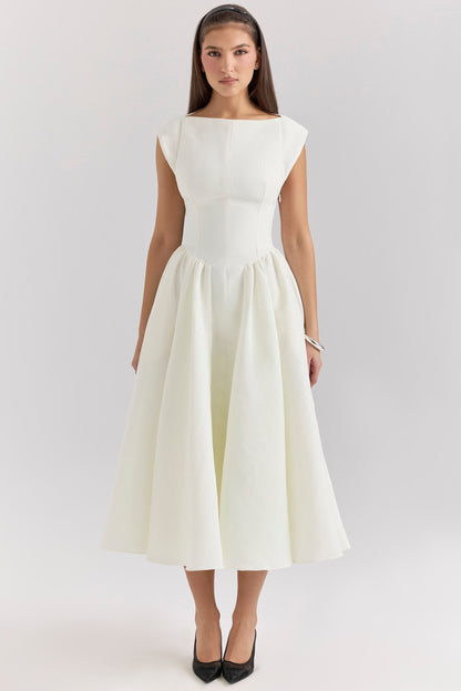 Elegante Jurk met Tijdloos Design en Luxe Stof