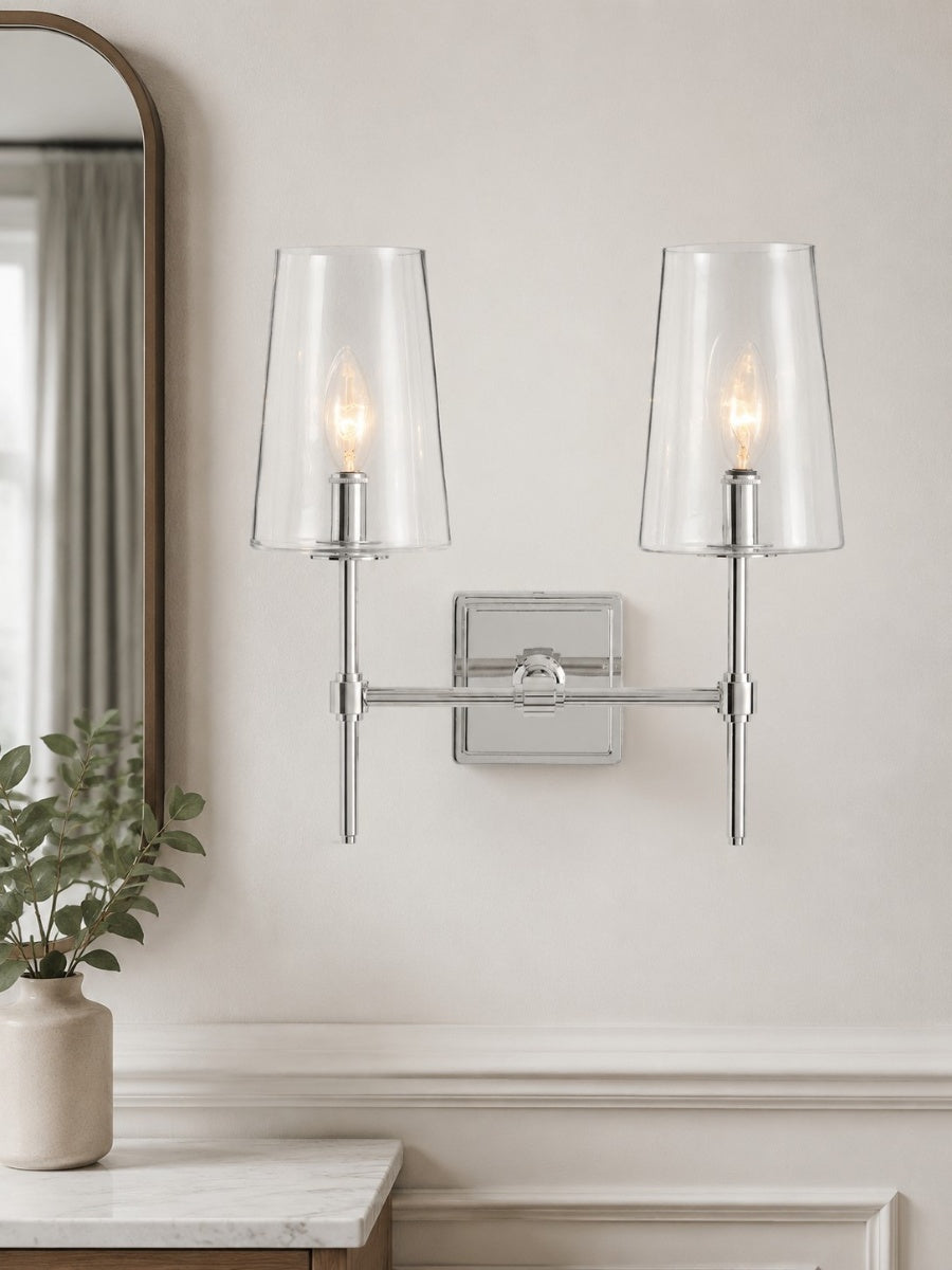 Glazen Wandlamp met Helder Glas – Enkelvoudige tot Drievoudige Configuratie – Elegante Badkamerverlichting