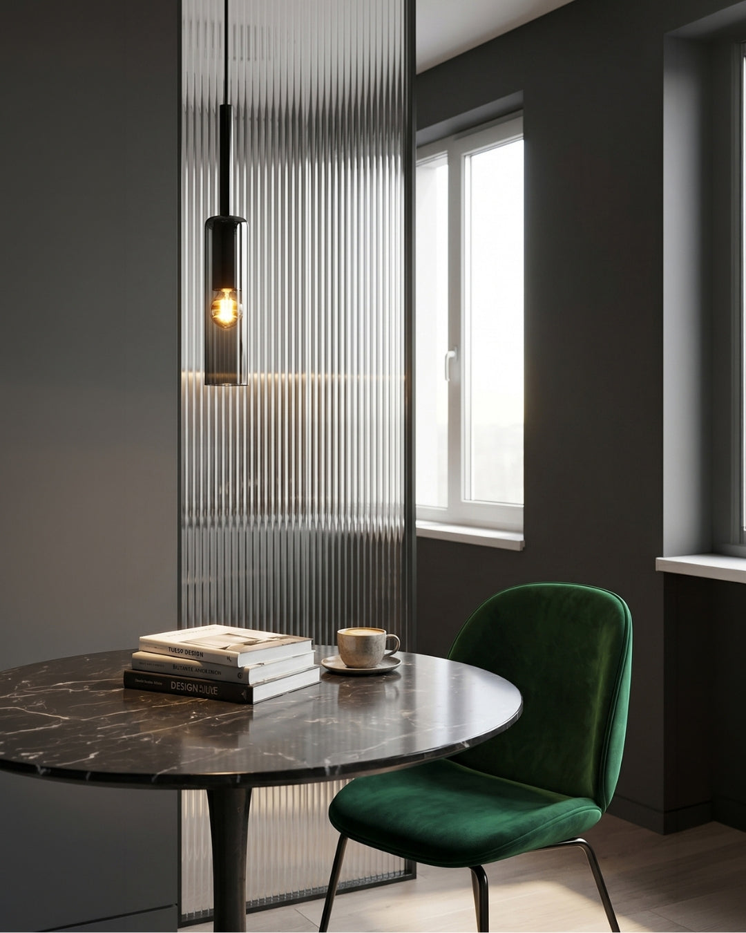 Gerookte Glazen Hanglamp met Minimalistische Metalen Structuur – Moderne Sfeerverlichting voor Eetkamer, Slaapkamer en Woonkamer