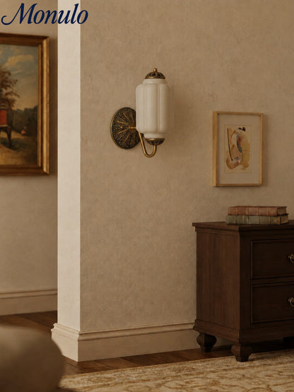 Melkglazen Wandlamp Eloise voor Hal en Slaapkamer | Vintage Wandverlichting met Melkwit Glas