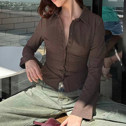 Elegante Blouse met Wijde Mouwen en Slim-Fit Pasvorm