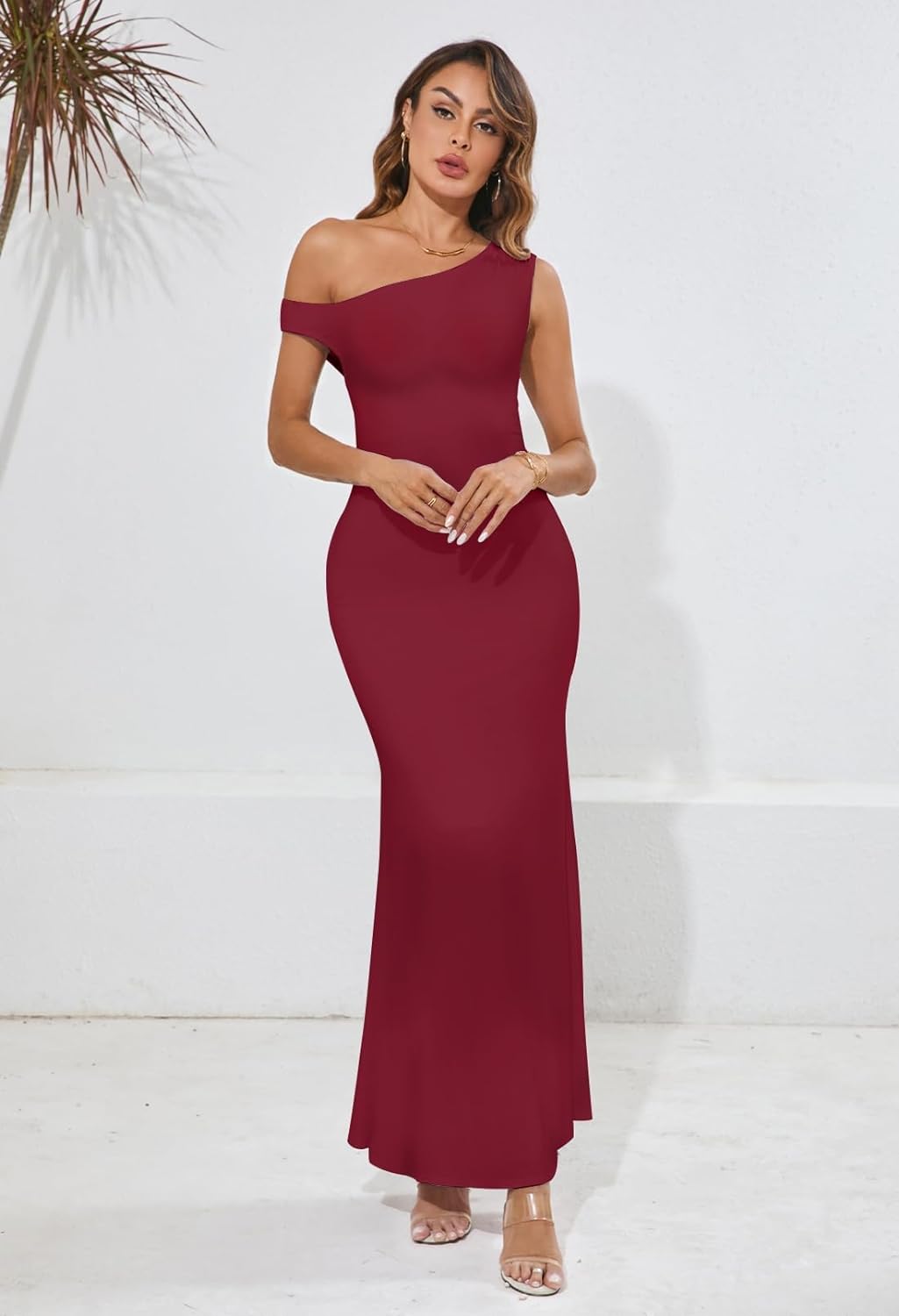 Zomerjurk Off-Shoulder Vrouwelijk Model voor Warme Dagen