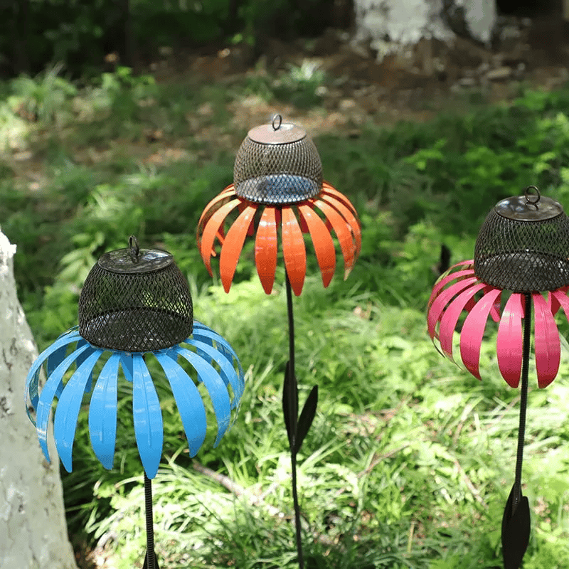Decoratieve Vogelvoeder voor de Tuin – Metalen Vogelvoerhouder op Steker voor Buiten