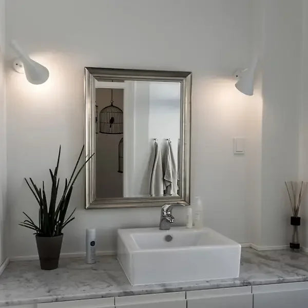 Moderne LED-tafelverlichting met strakke vormgeving - Minimalistisch design - Energiezuinig - Warm wit 2700K - Dimbaar bureaulamp - Sansoti