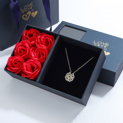 Geluksketting Hartvormig Zilver met Liefdessymbool