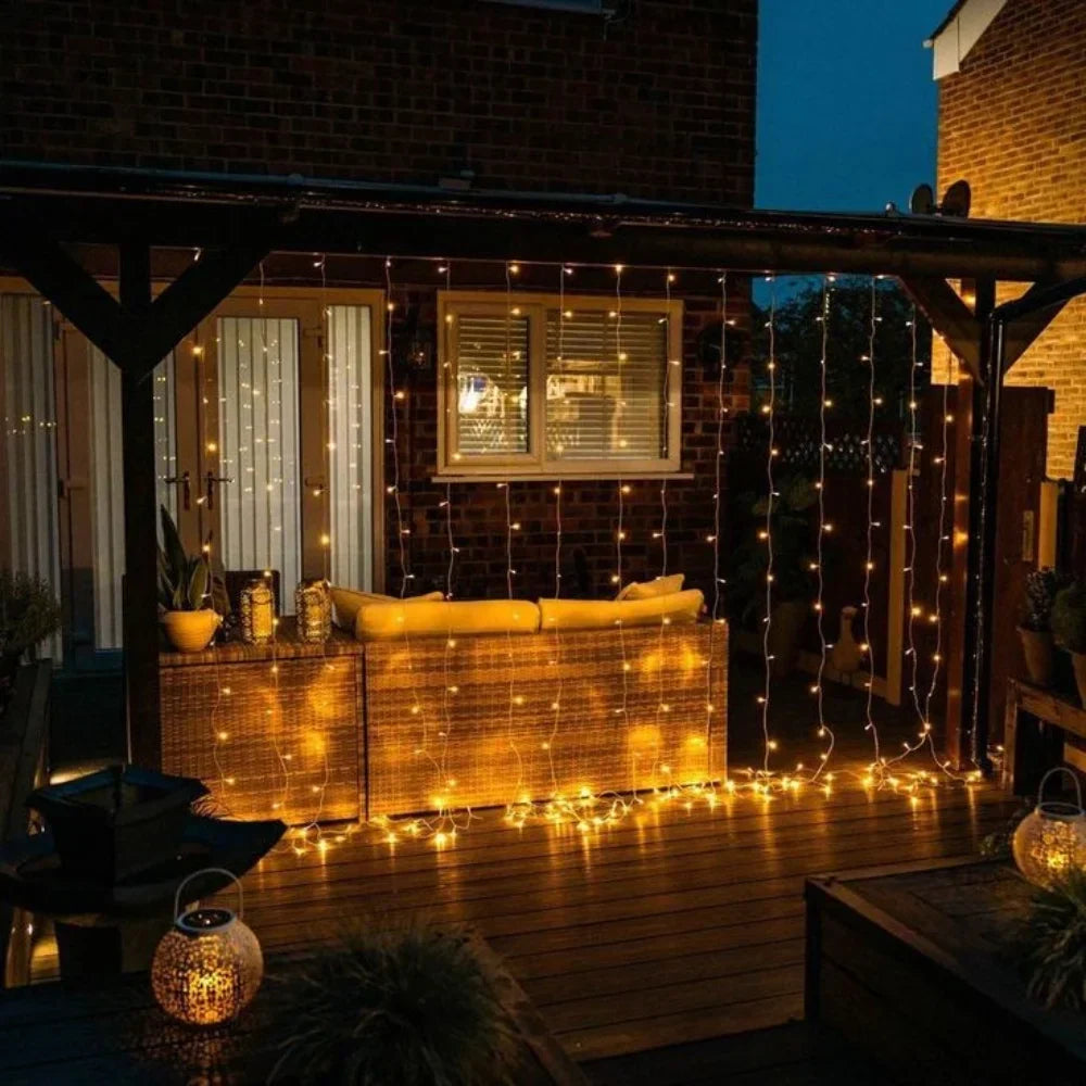 LED Lichtgordijn Warmwit – Decoratieve Verlichting voor Tuin en Balkon