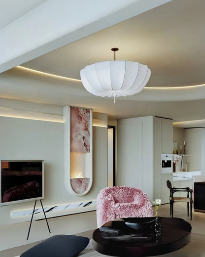 Luxe Wolkvormige Plafondlamp Met Zachte Sfeerverlichting In Frans Design
