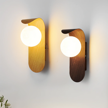 Scandinavische Houten Wandlamp met Glazen Bol | LED Wandverlichting voor Slaapkamer & Woonkamer