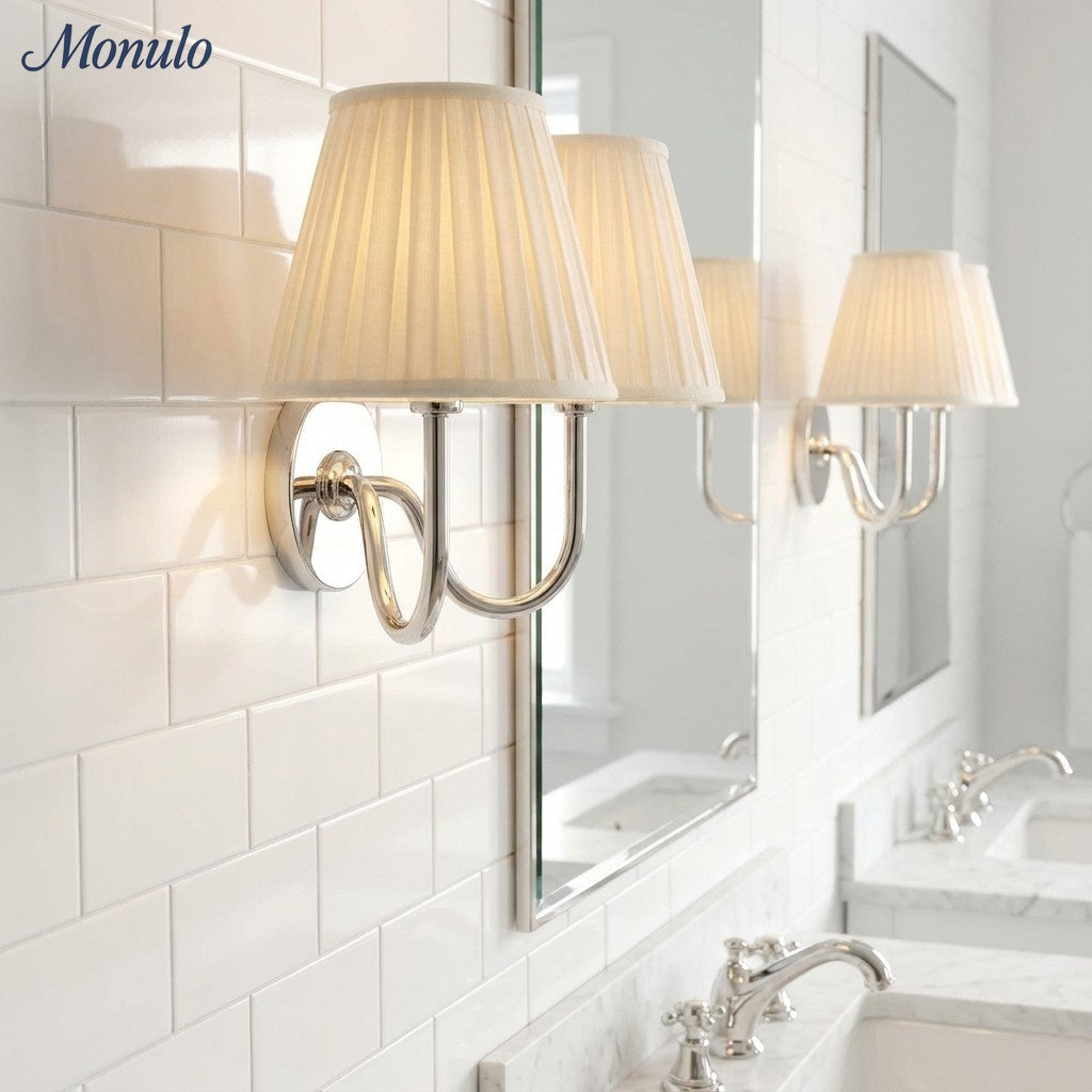 Wandlamp met Geplisseerde Stoffen Kap – Klassieke Verlichting voor Slaapkamer en Woonkamer