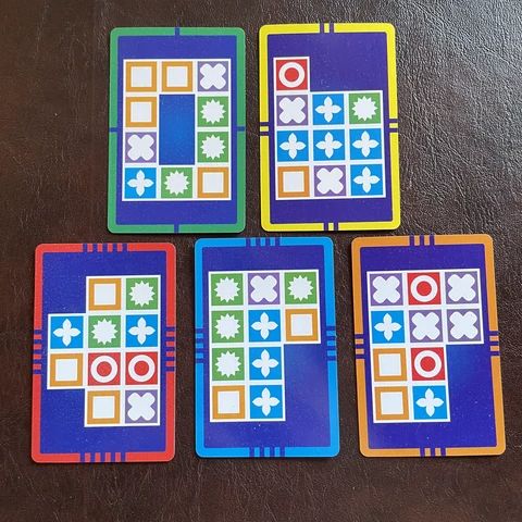 Houten Kleurenpuzzel voor Kinderen – Educatief Hersenspel met 20 Blokken en 60 Kaarten – Ontwikkel Hand-Oog Coördinatie, Logisch Denken en Patroonherkenning