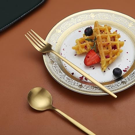 Minimalistisch Bestekset Titanium-Coating 18/10 Roestvrij Staal Premium Servies Modern Tafelgerei Luxe Eetgerei Chique Tafelstyling Elegant Cutlery Set 4 tot 16 Personen