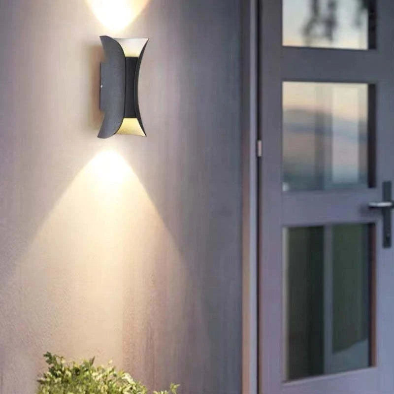 Wandlamp Buiten Metaal Zwart Wit LED Modern Design Tuin Terras Ingang Gevel Sfeervol