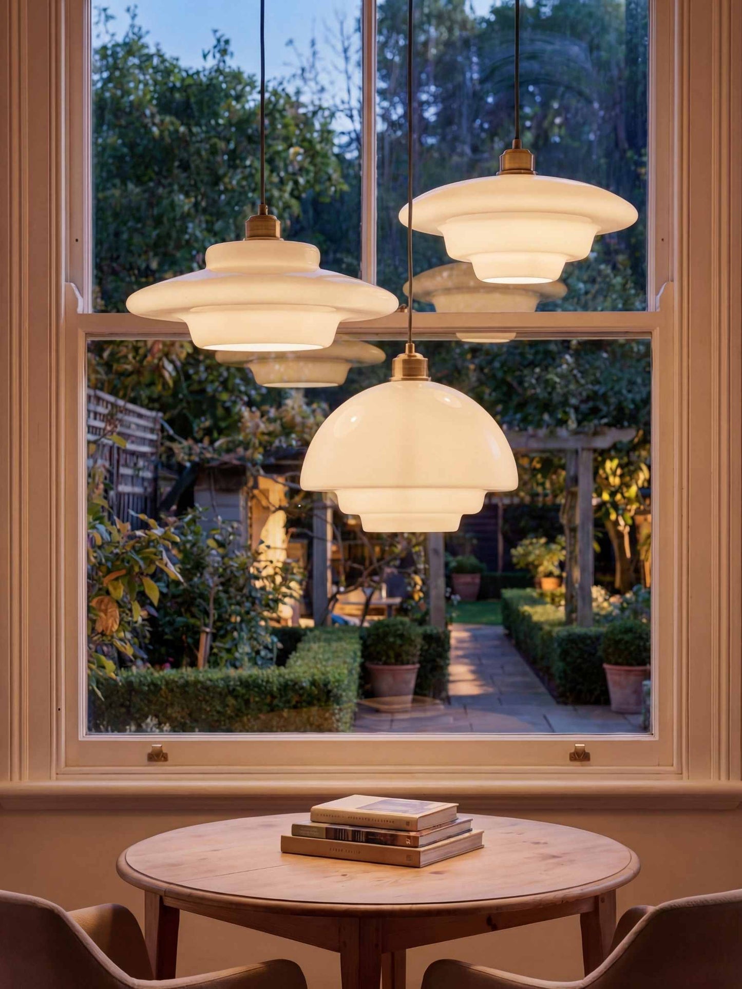 Glazen Hanglamp met Gelaagd Design – Melkwit Matglas voor Eetkamer en Woonkamer