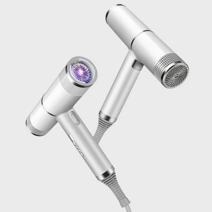 Ionische Föhn Met Keramische Technologie En Diffuser Voor Pluisvrij Glanzend Haar