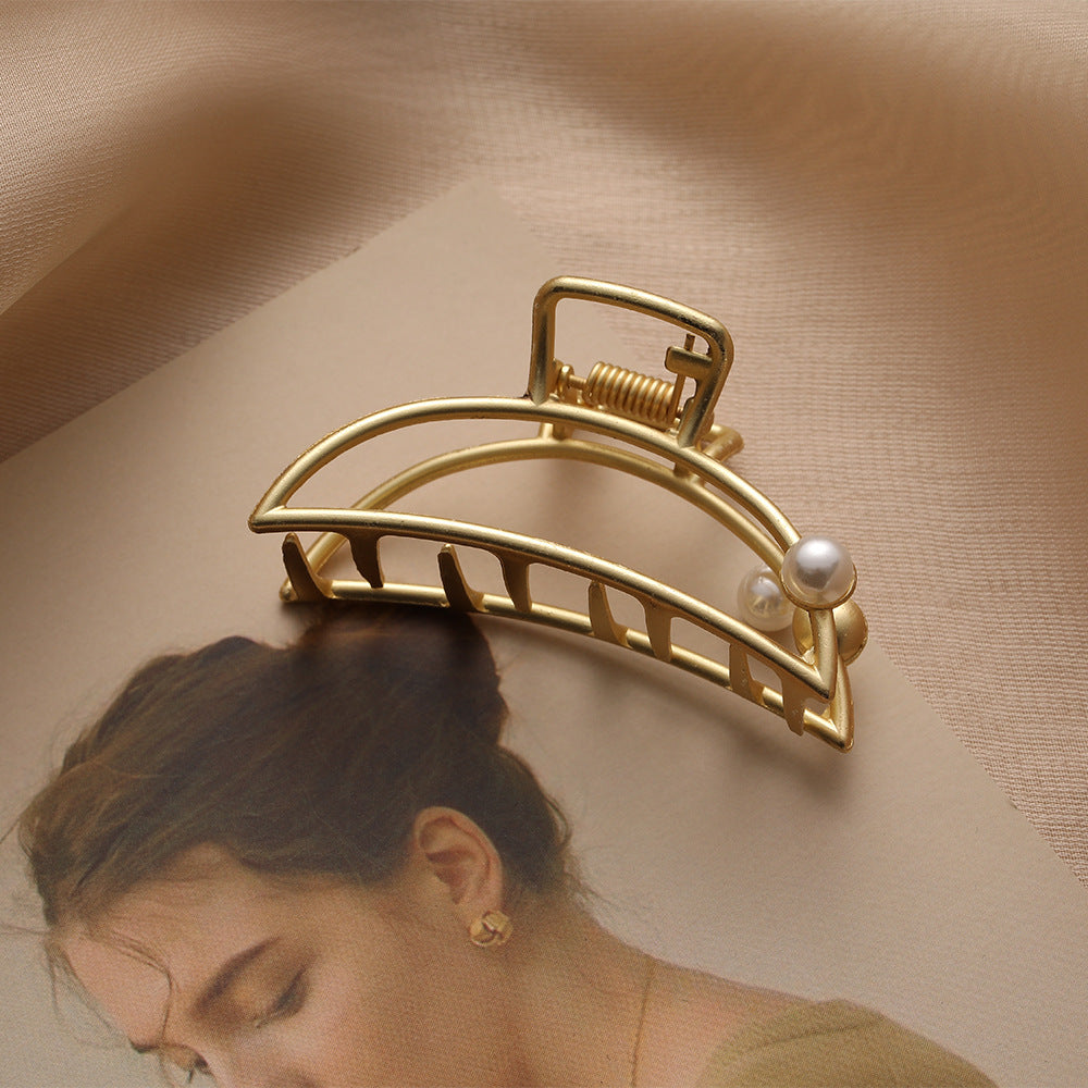 Dames Haarclip Goudkleurig Met Metaal Design