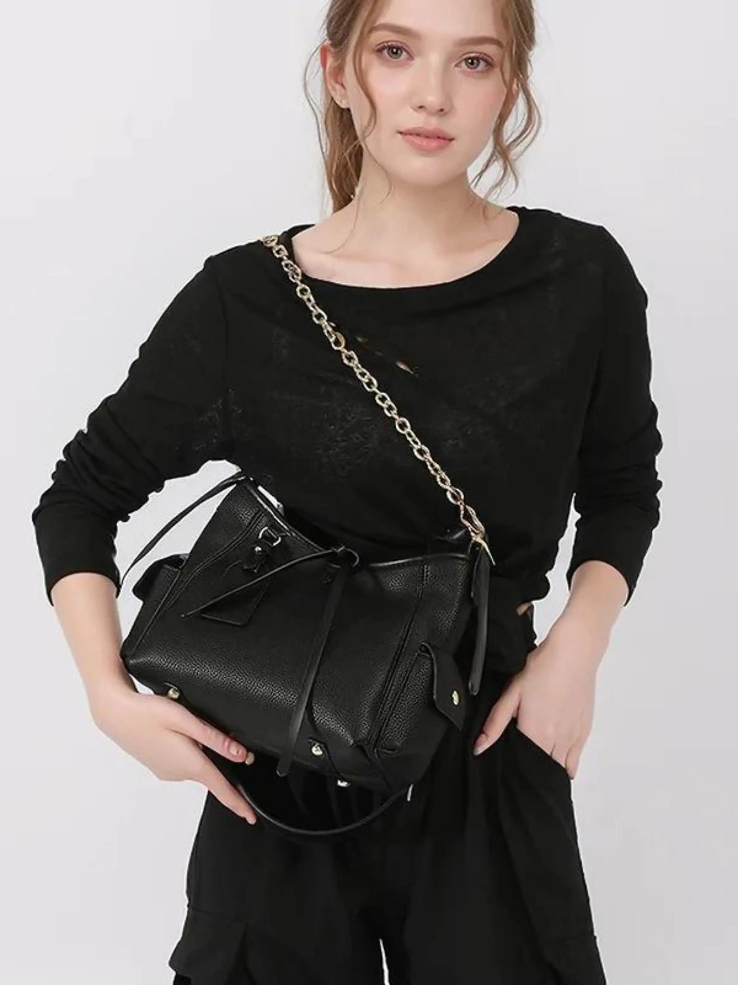 Leren Schoudertas met Ketting Detail Stijlvol Leer
