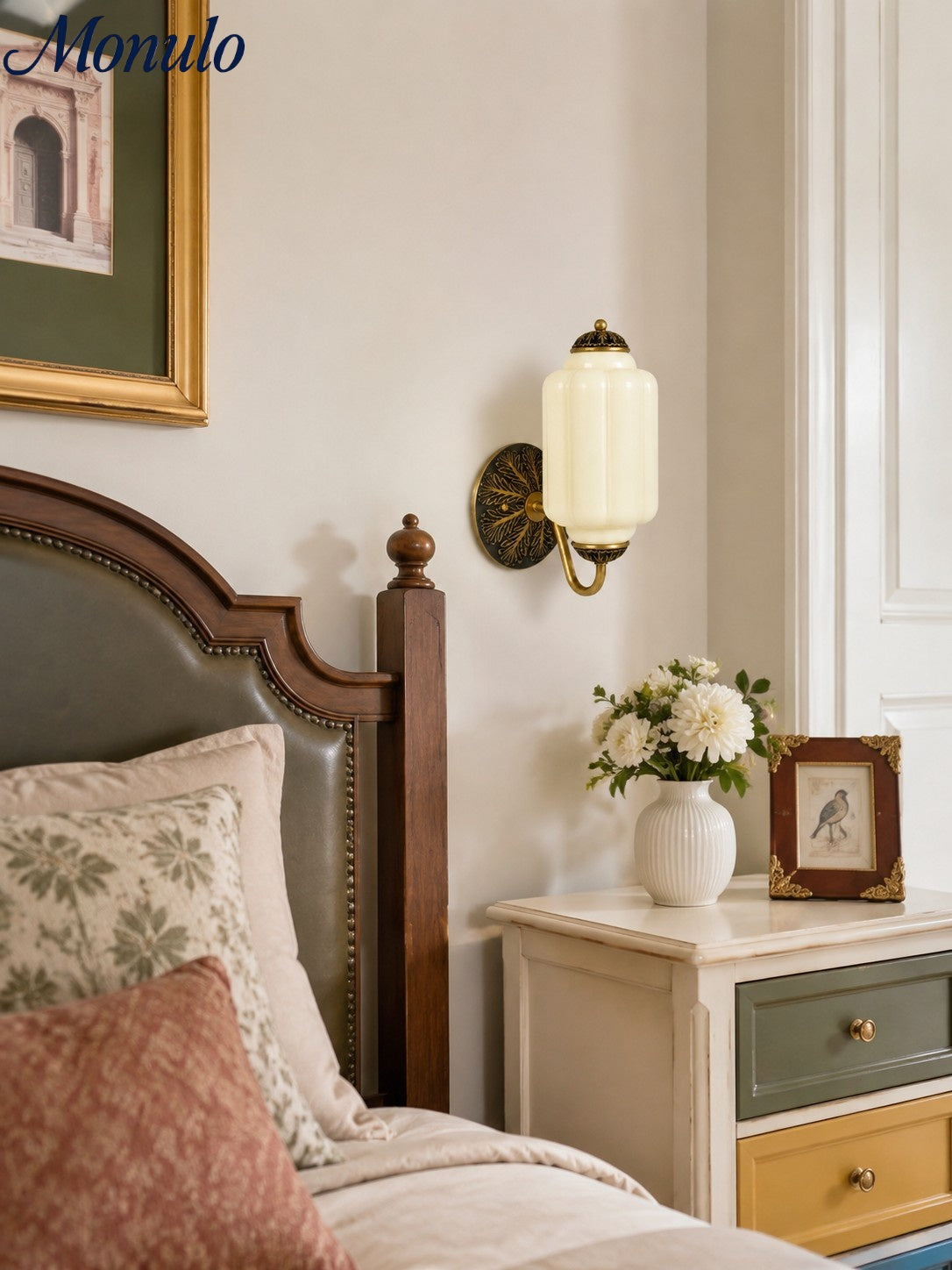 Melkglazen Wandlamp Eloise voor Hal en Slaapkamer | Vintage Wandverlichting met Melkwit Glas