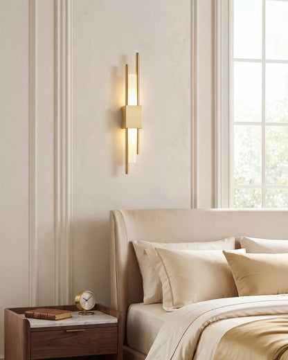 Scandinavische Minimalistische Wandlamp – Modern Verticaal Design met Gerichte LED-Verlichting – Zwart Goud