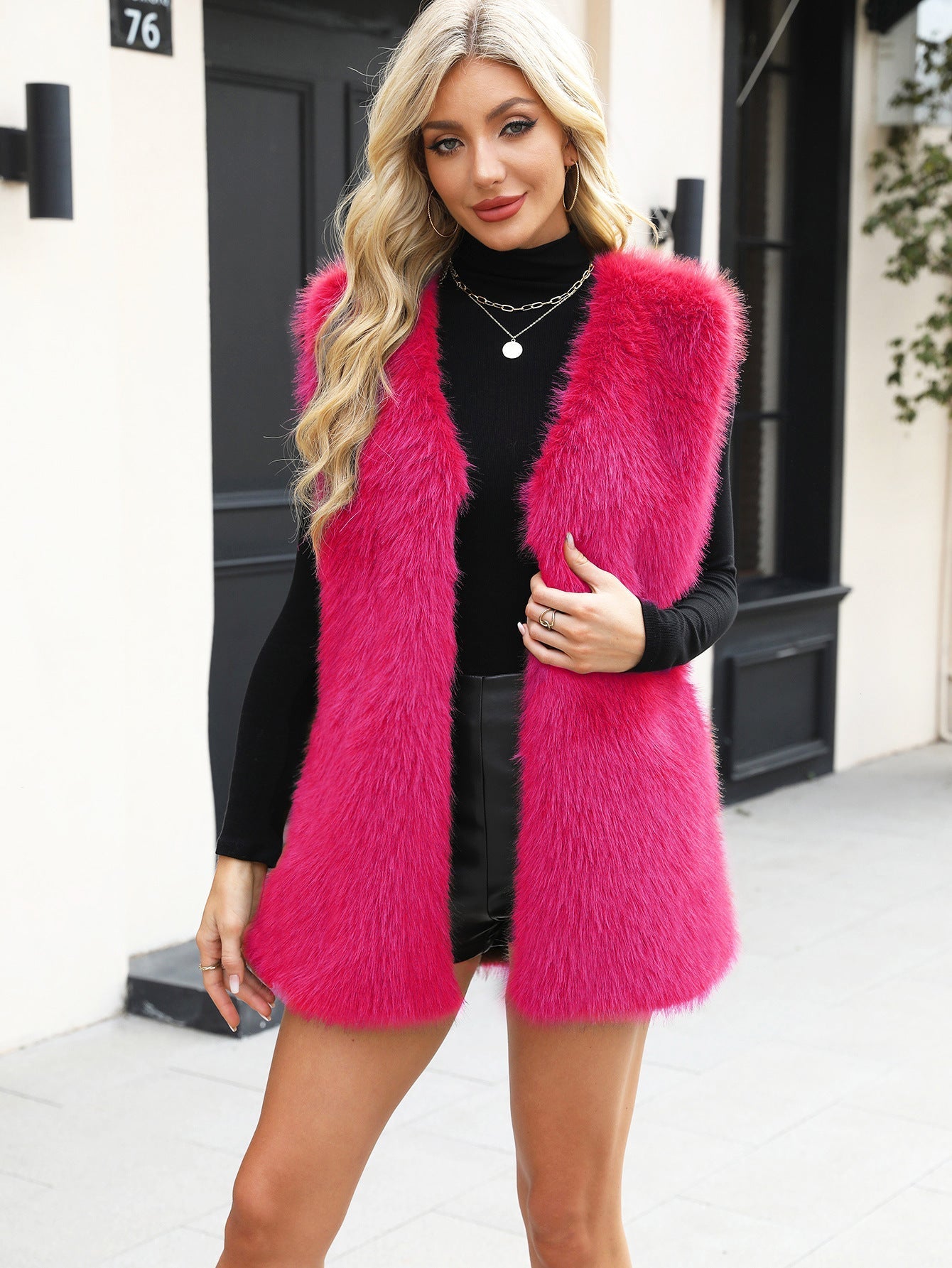 Dames Bodywarmer Faux Fur Zwart Wit Trendy