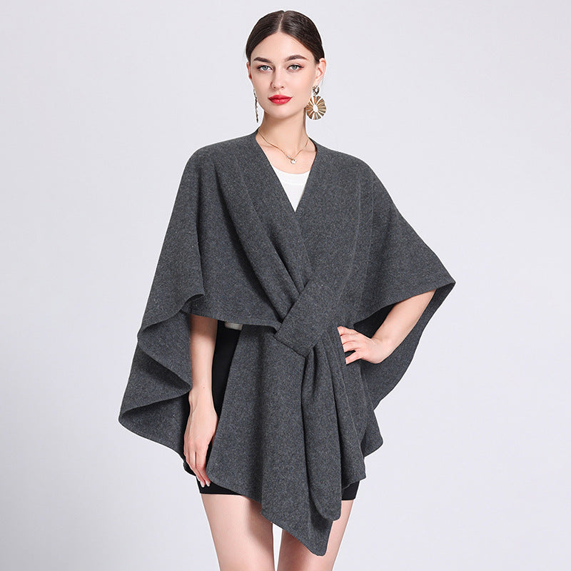 Dames Poncho Met Riem en Elegant Design