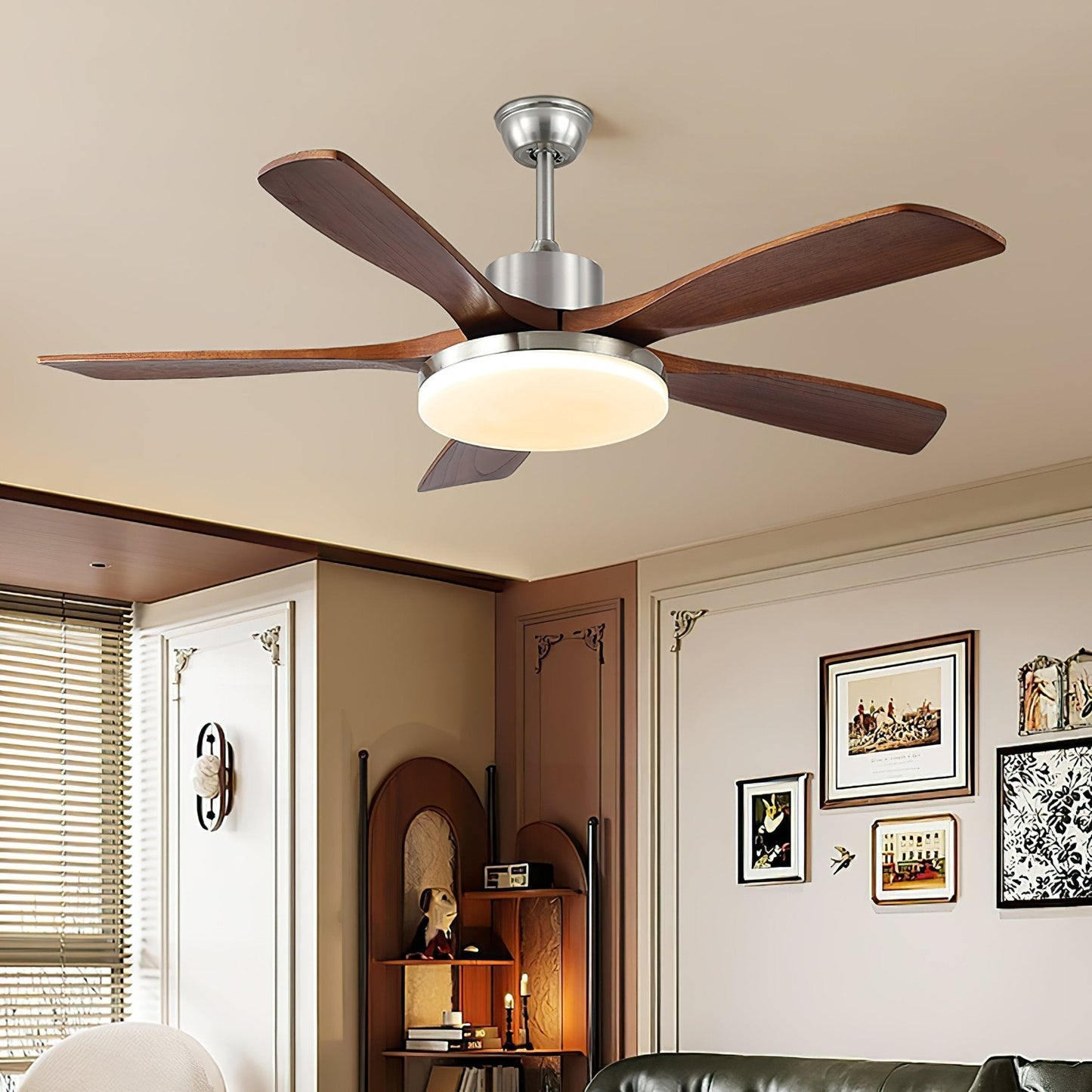 Moderne plafondventilator met verlichting – houtlook design voor ultiem comfort
