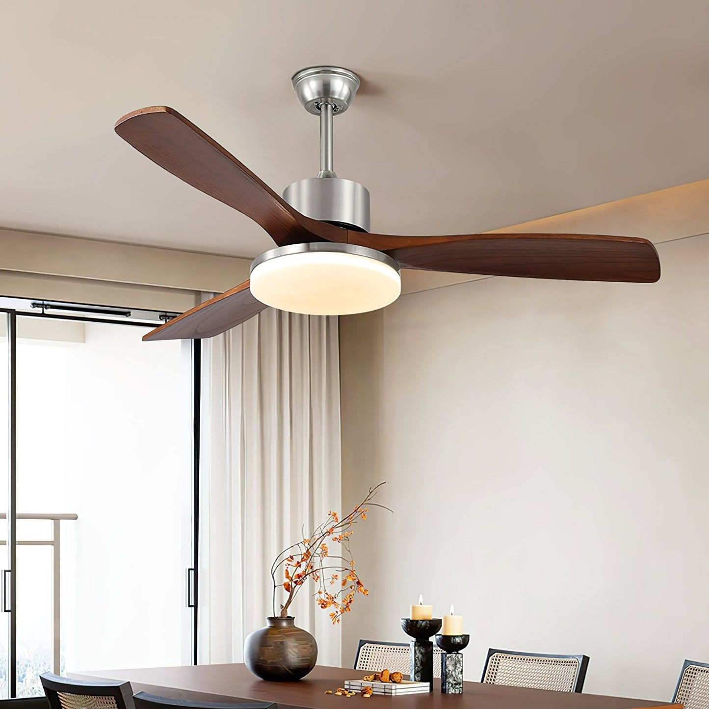 Moderne plafondventilator met verlichting – houtlook design voor ultiem comfort