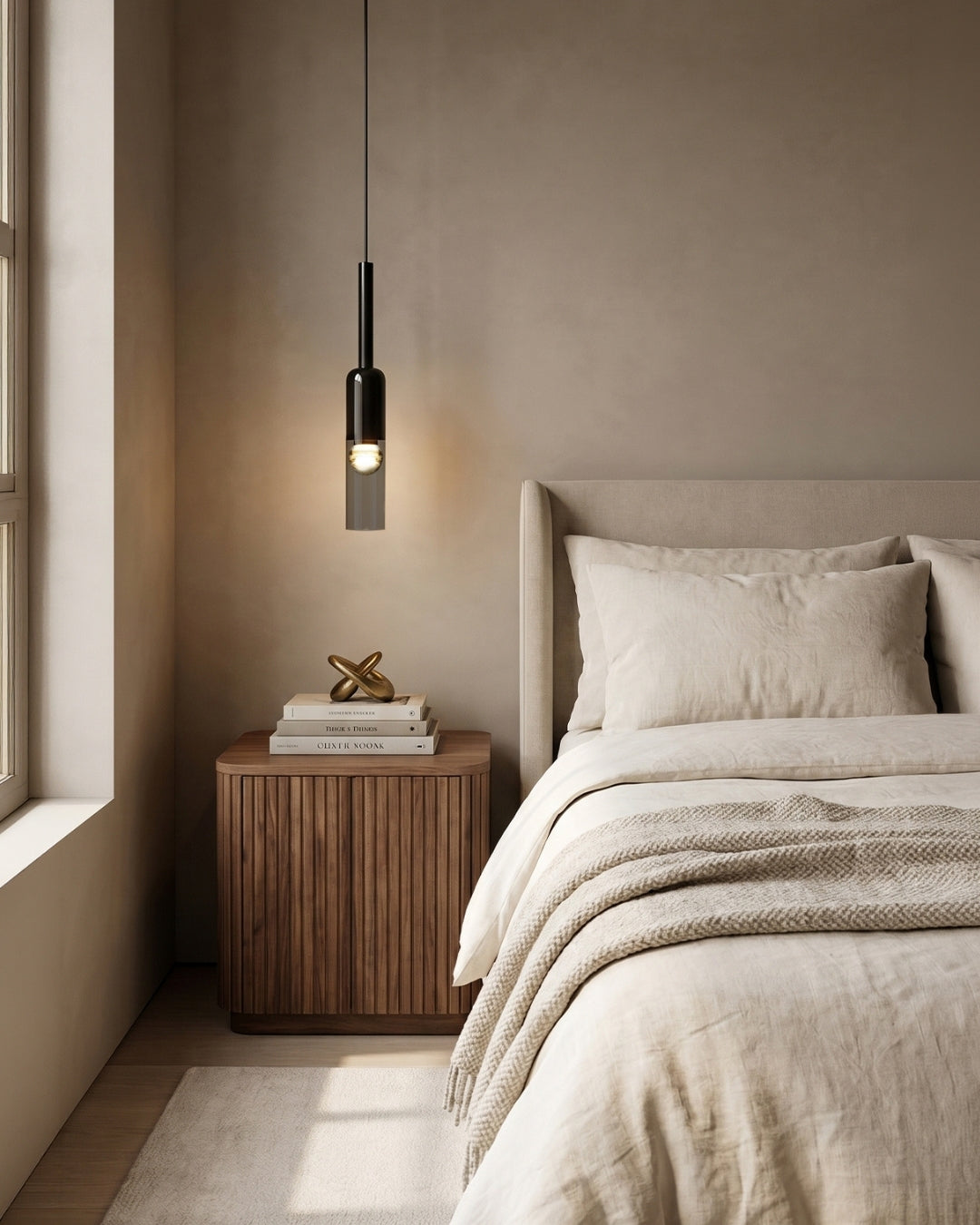 Gerookte Glazen Hanglamp met Minimalistische Metalen Structuur – Moderne Sfeerverlichting voor Eetkamer, Slaapkamer en Woonkamer