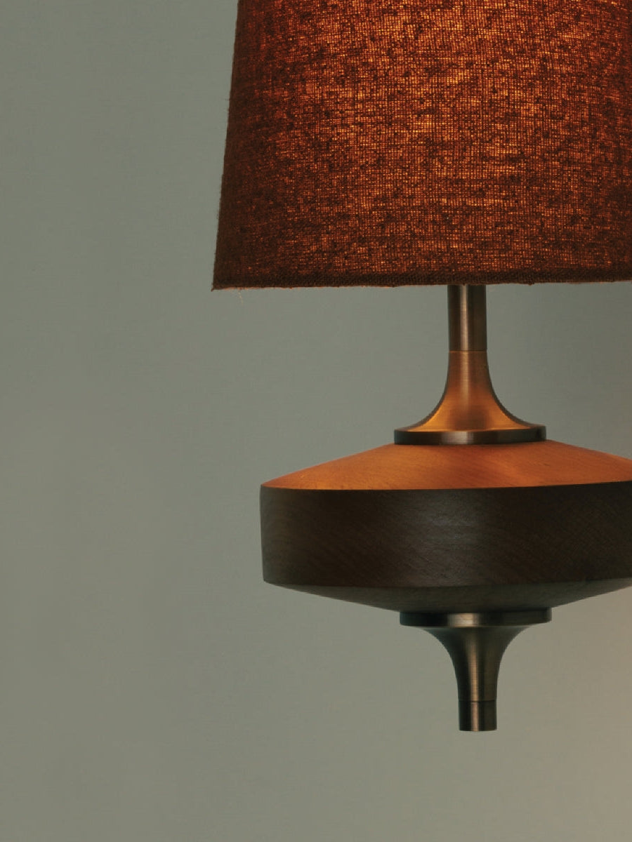 Retro Wandlamp met Stoffen Kap – Vintage Verlichting voor Slaapkamer