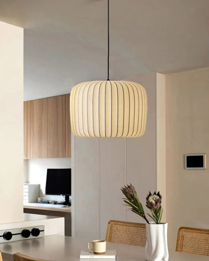 Moderne hanglamp met stoffen lampenkap – minimalistische design plafondlamp in stretchstof voor eetkamer en woonkamer