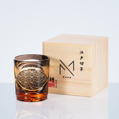 Whiskeyglas Edo Kiriko Kraanvogelveer Amber Handgemaakt Japans Kristal Houten Doos