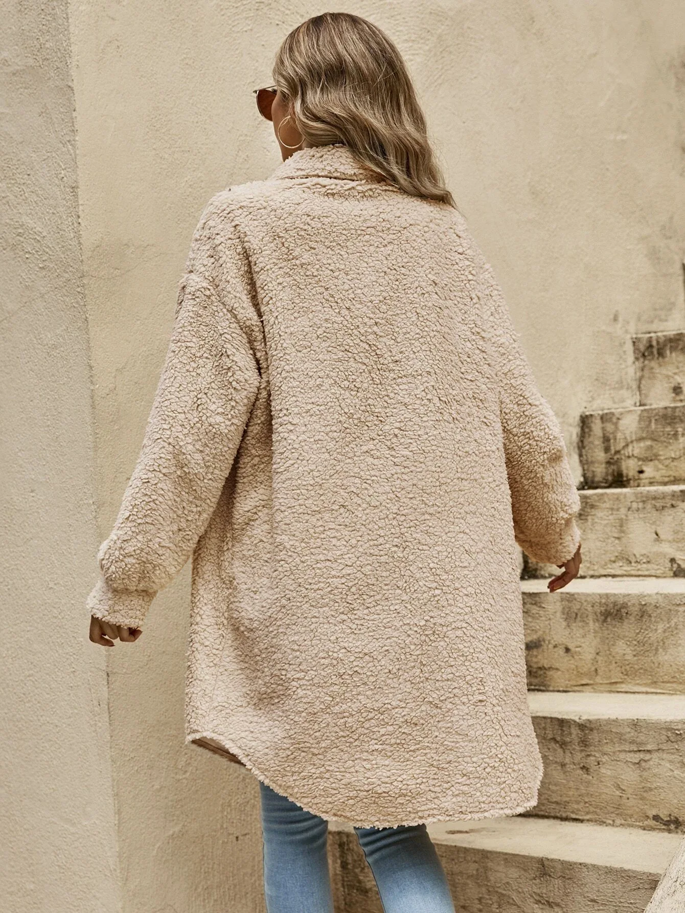 Casual Cardigan Haley Geleende Look