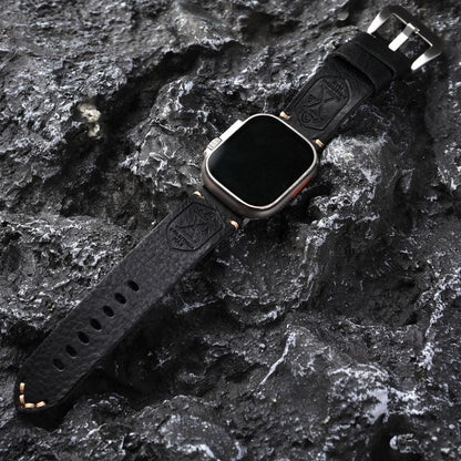 Vintage Leren Horlogeband voor Apple Watch met Handgestikte Naden en Volledig Narfleder Afwerking | Verstelbare Bandje 40-49mm voor Authentieke Retro Look Patina Ontwikkeling