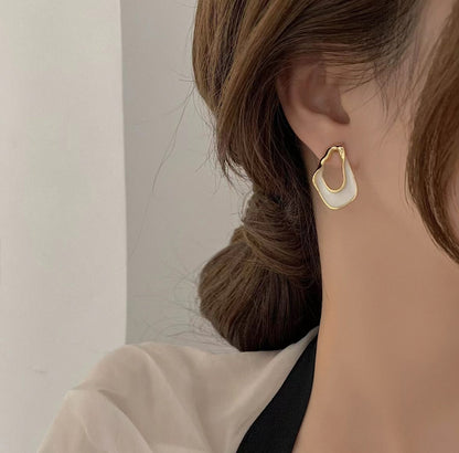 Dames Oorbellen Zilver Parel Elegante Gedraaid Design