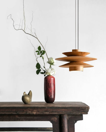 Moderne walnoot houten hanglamp met gelaagd design – stijlvolle plafondlamp voor eetkamer en woonkamer met warme lichtverspreiding