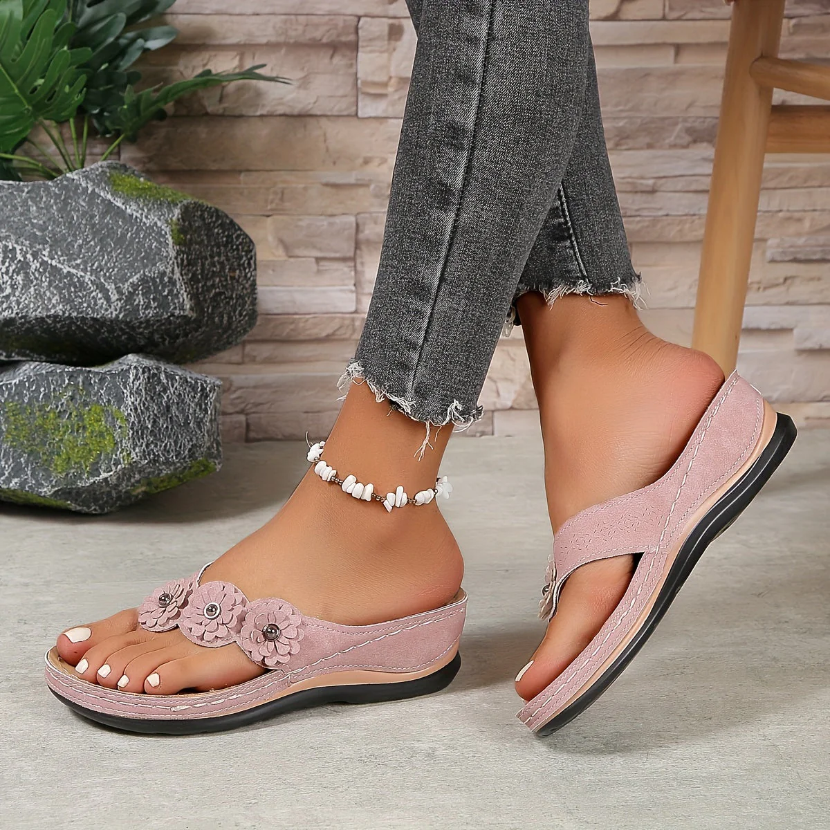 Zomerse Slippers met Bloemendetail en Hak