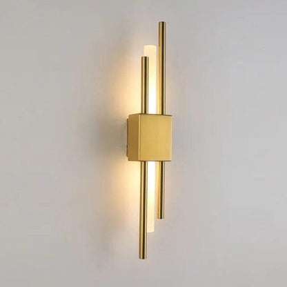 Metalen wandlamp Adan met verstelbare arm in zwart of goud - industrieel design