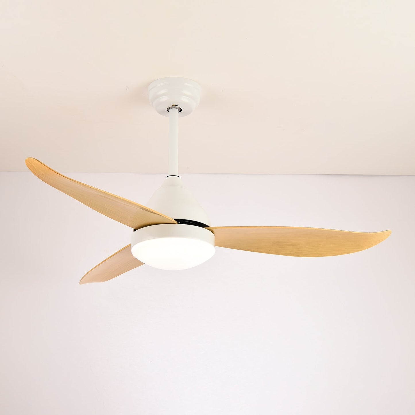 Moderne Plafondventilator Fia met Verlichting 3 Snelheden Afstandsbediening ø106 cm Zwart Wit Houtkleur