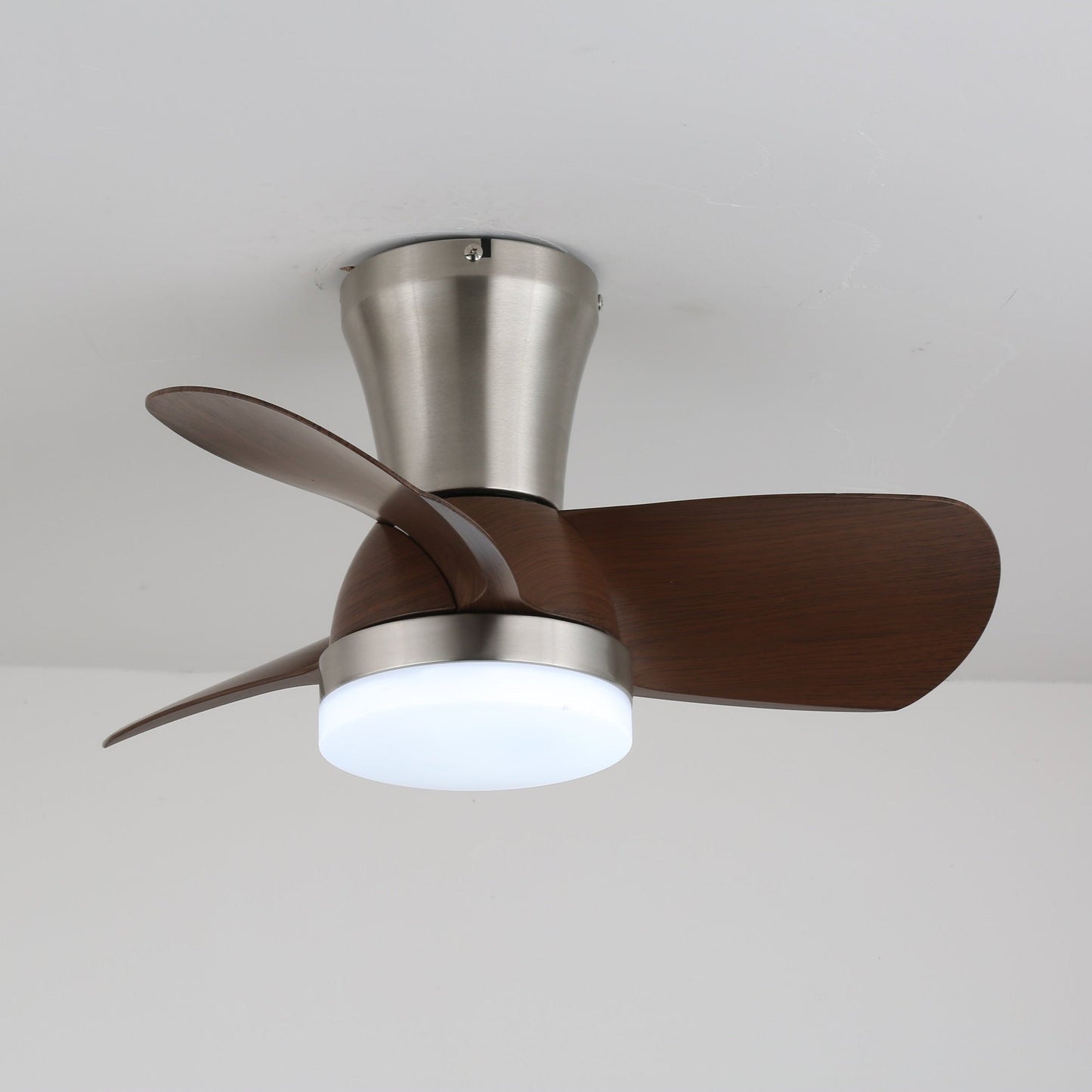 Moderne Plafondventilator met LED-Verlichting en Afstandsbediening – Scandinavisch Design voor Binnen