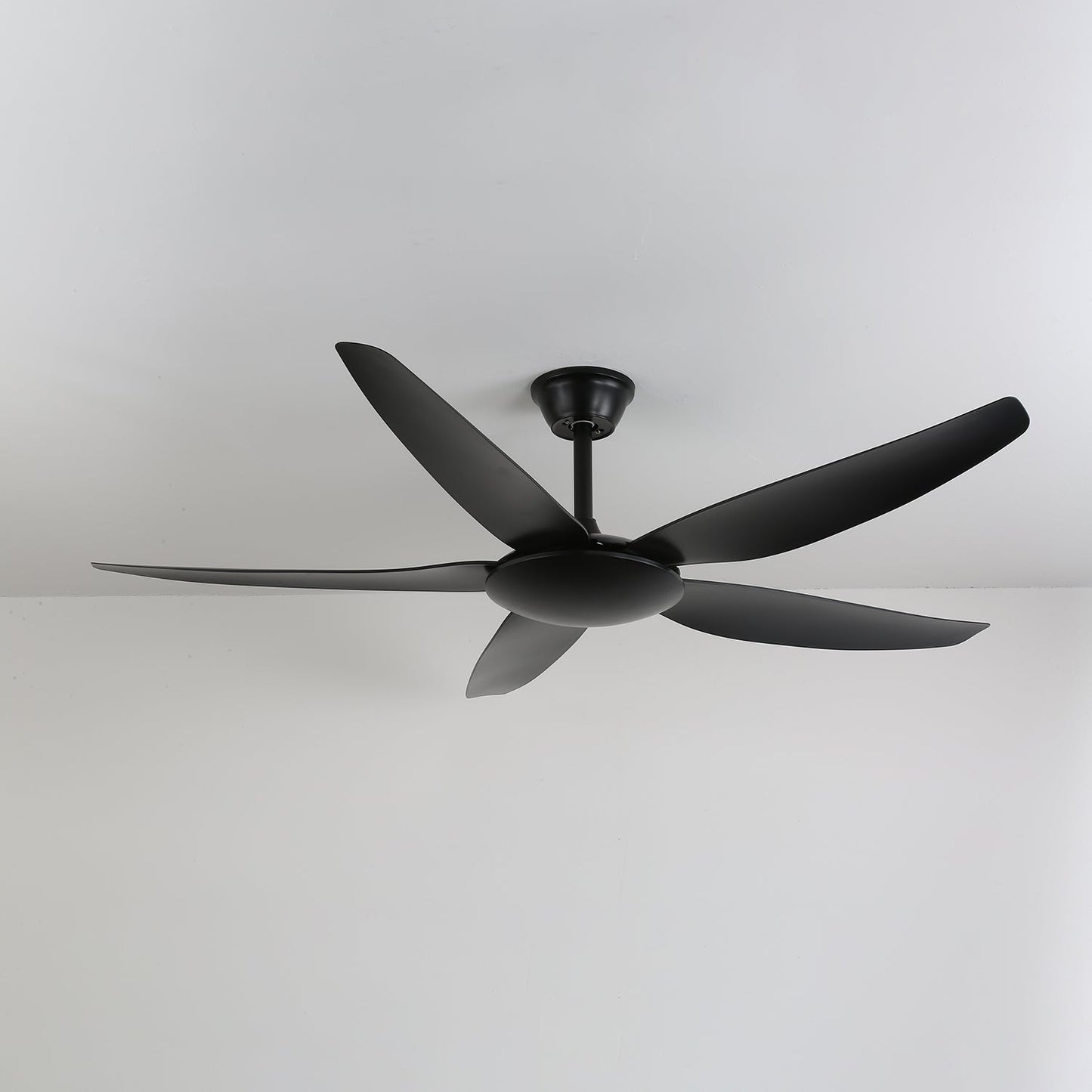 Minimalistische Plafondventilator met Verlichting Ø132 cm — 6 Snelheden & Afstandsbediening