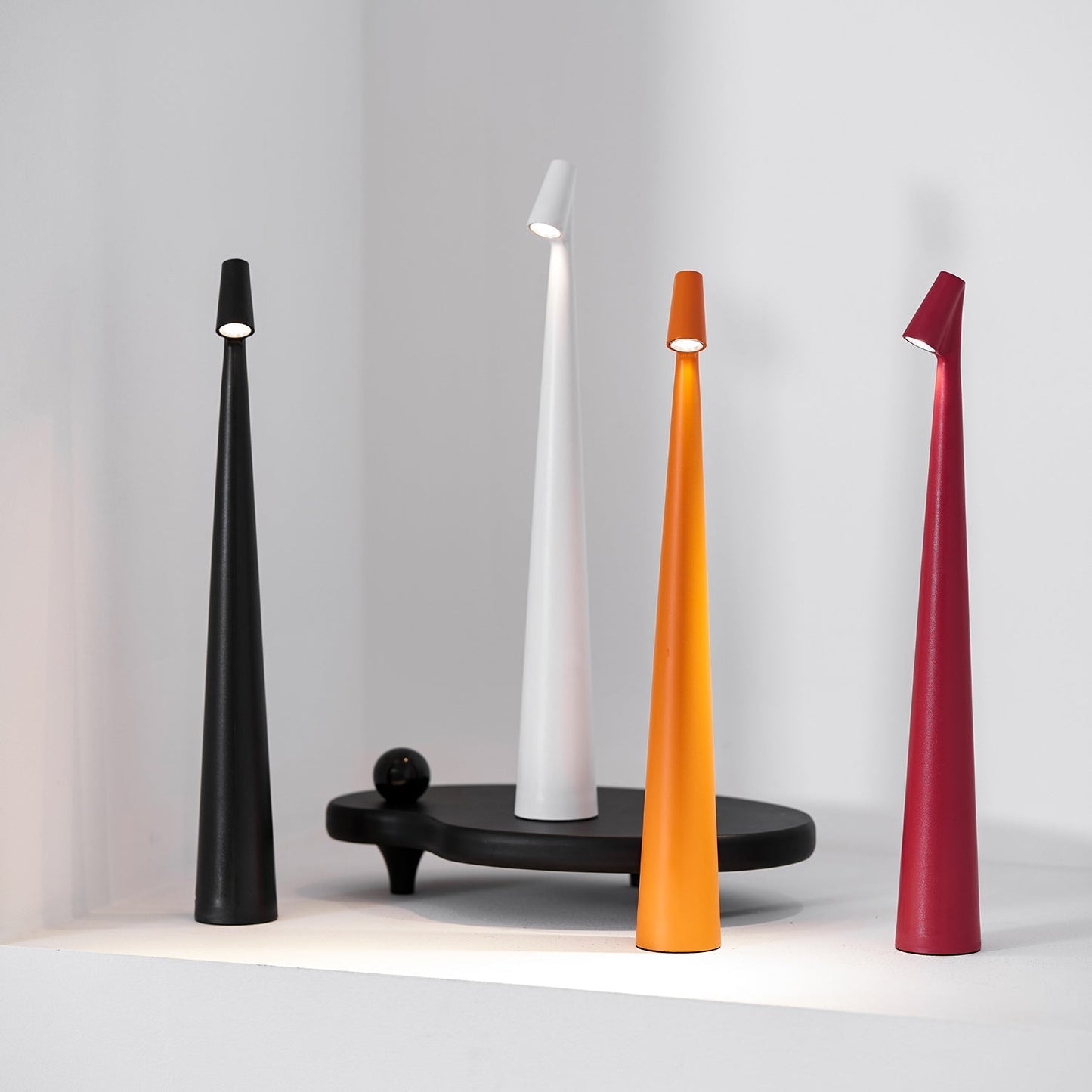 Oplaadbare Tafellamp Aluminium Dimbaar LED Touch Bedlamp Draadloos Design Kegelvormige Lampenkap Modern 45cm Acculamp